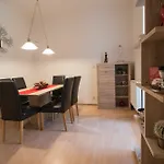 2 Bedroom Home Close To Prague Castle