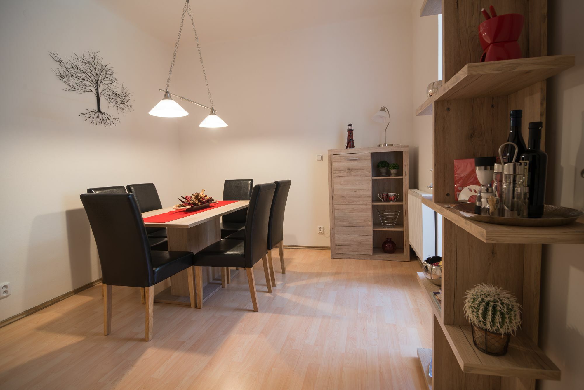 Apartment 2 Bedroom Close To Castle Prague